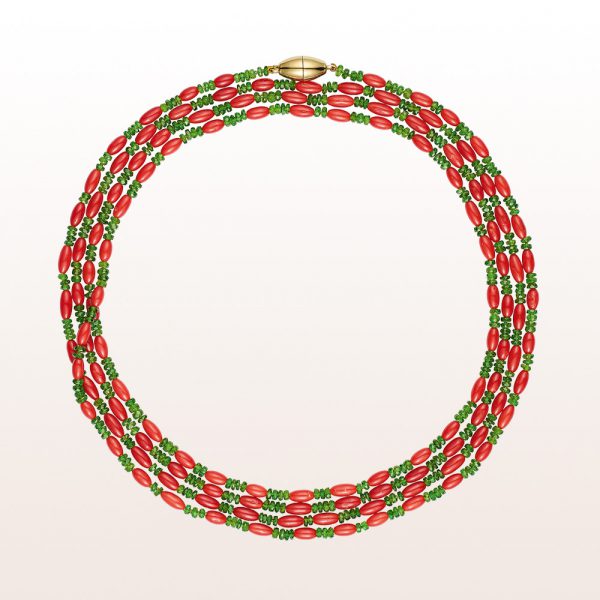 Necklace with red coral, diopside and an magnetic 18kt yellow gold clasp