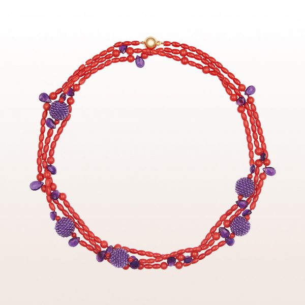Necklace with pink coral, pink sapphire and an 18kt rose gold clasp
