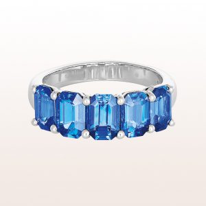 Ring with sapphire 3,11ct in 18kt white gold