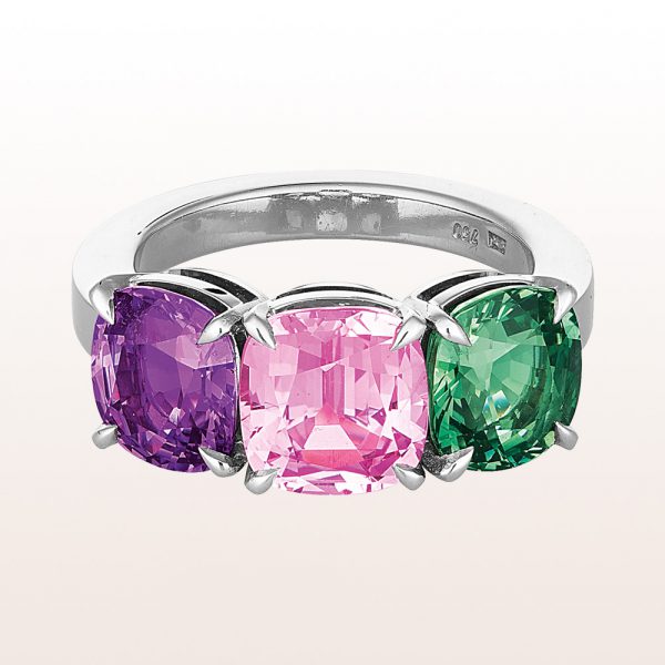 Ring with purple, pink and green sapphire 8,45ct in 18kt white gold