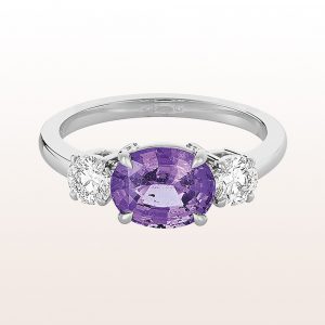 Ring with purple sapphire 2,34ct and brilliant cut diamonds 0,53ct in 18kt white gold
