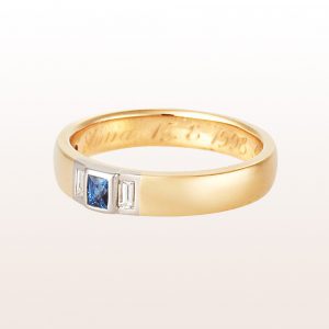 Alliance ring with sapphire-carré 0,28ct and baguette-diamonds 0,18ct in 18kt yellow gold