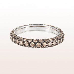 Eternity-ring with brown brilliant cut diamonds 2,84ct in black rhodium-plated 18kt white gold