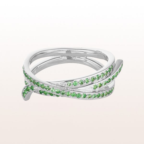 Sail knot-ring "Webeleinstek" from th designerin Julia Obermüller with emerald 0,77ct in 18kt white gold