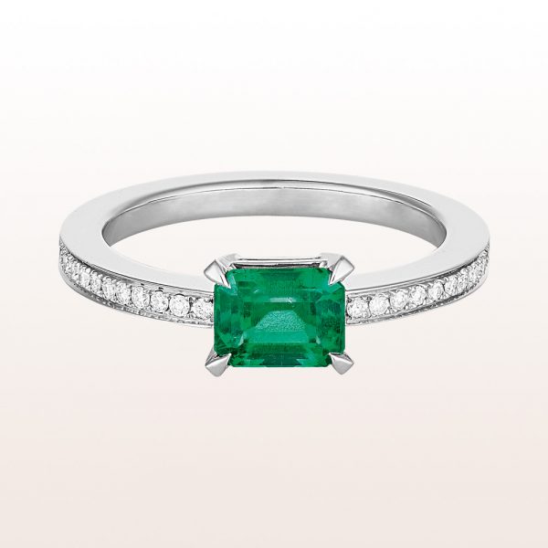 Ring with emerald cut emerald 0,83ct and brilliants 0,23ct in 18kt white gold