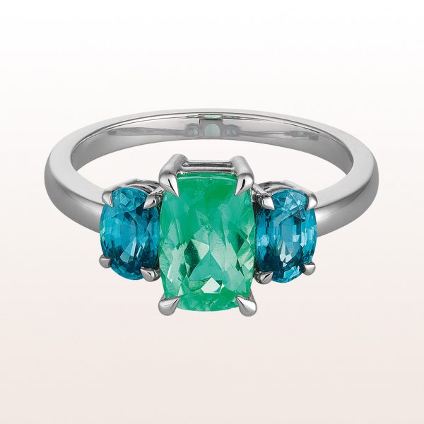 Ring with green tourmaline 1,46ct and blue zircones 1,70ct in 18kt white gold