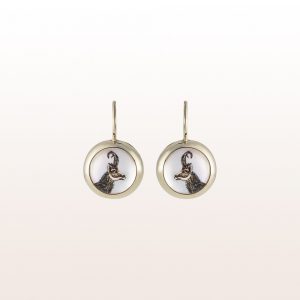 Earrings with hunting motive (chamois) in rock crystal and mother of pearl in 18kt white gold