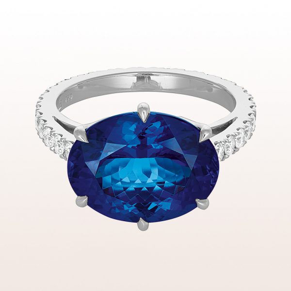 Ring with tanzanite 8,29ct and brilliants 0,81ct in 18kt white gold
