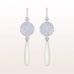 Earrings with jade, white coral and brilliants 1,08ct in 18kt white gold